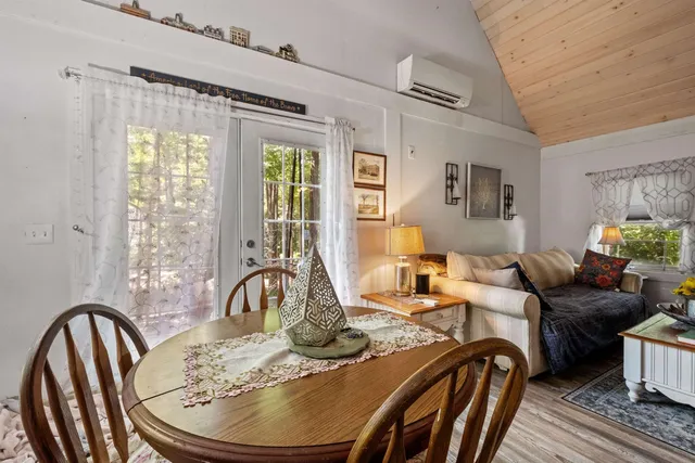 $1,399,000 | 68 Center Street, Wolfeboro, NH 03894