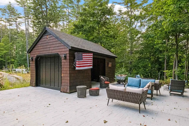 $1,399,000 | 68 Center Street, Wolfeboro, NH 03894