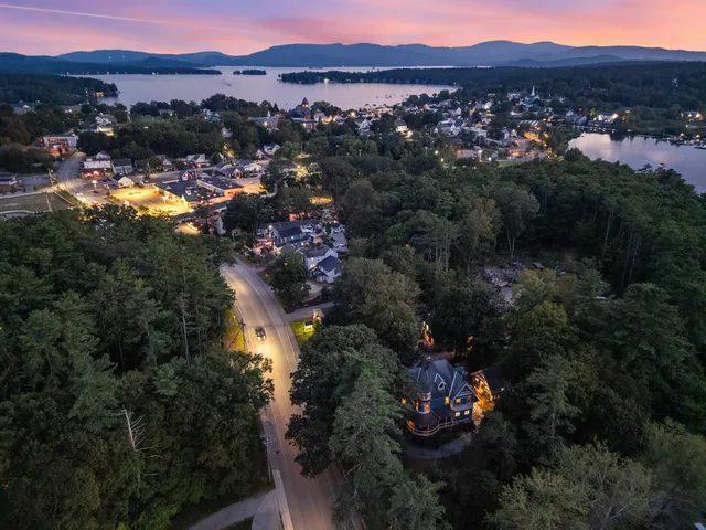 $1,399,000 | 68 Center Street, Wolfeboro, NH 03894