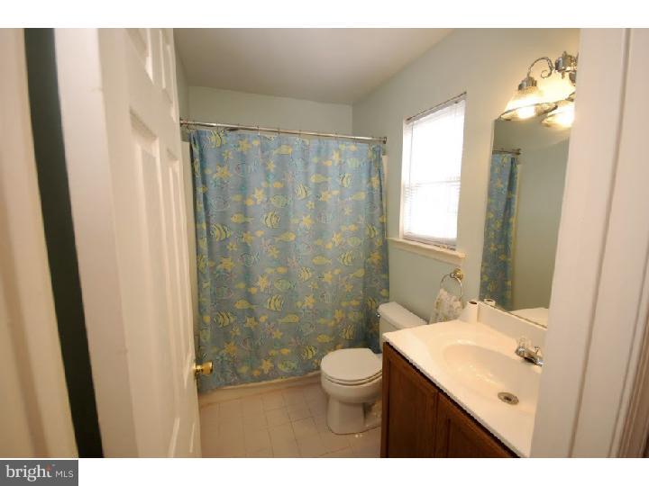 714 Queen Road Collegeville, PA 19426 - Photo 18 of 24 Bathroom