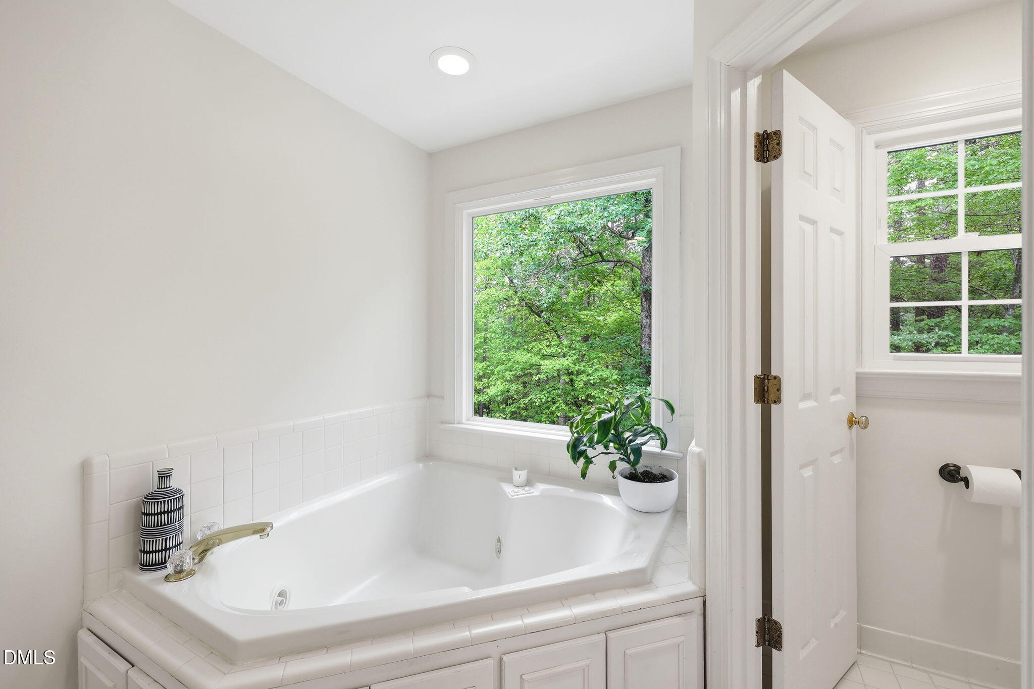 424 Grosvenor Drive Raleigh, NC 27615 - Photo 19 of 37