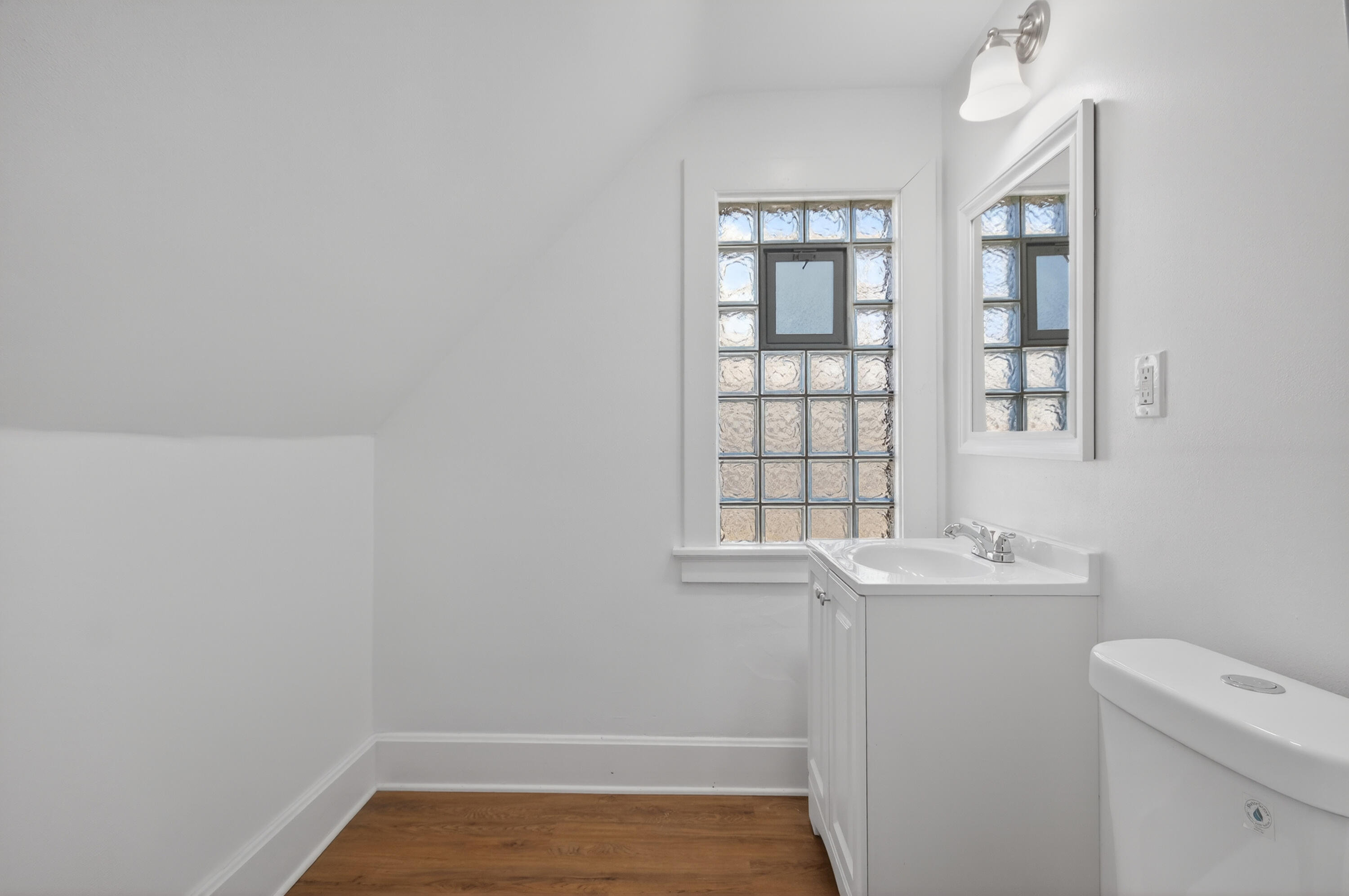 5378 North 36th Street Milwaukee, WI 53209 - Photo 29 of 34 5738 N 36th St - Bathroom 2