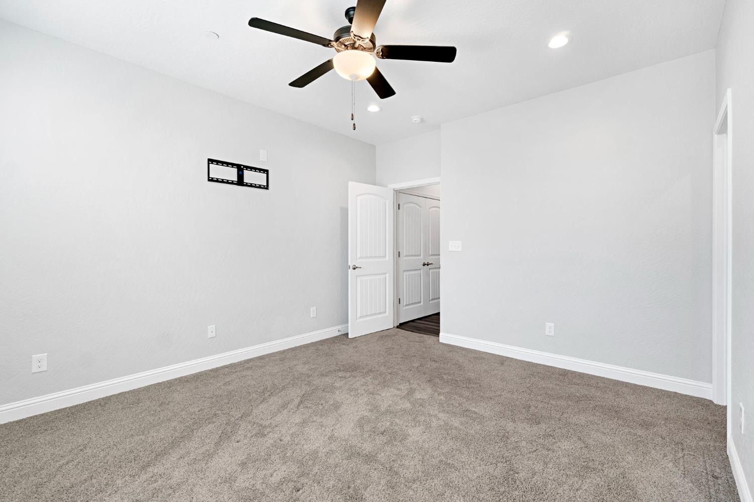 1148 Summit Drive Madera, CA 93638 - Photo 25 of 39
