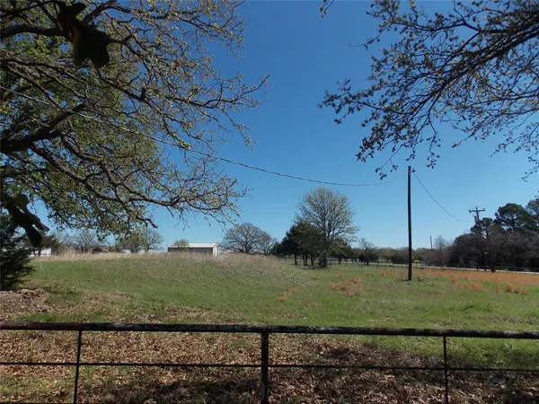 $325,000 | 10211 Bluebonnet Drive, Scurry, TX 75158