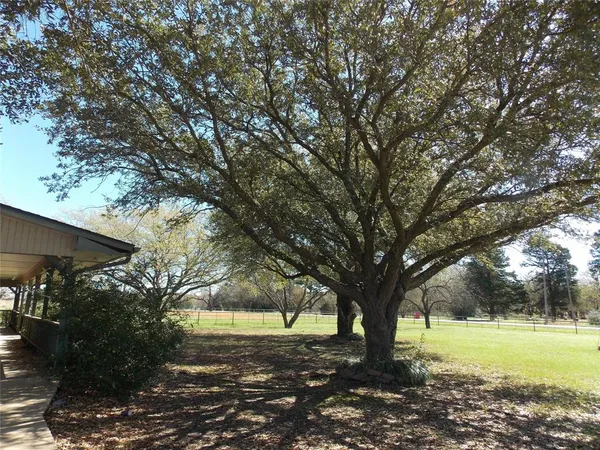 $325,000 | 10211 Bluebonnet Drive, Scurry, TX 75158