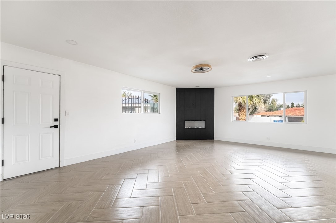 4501 South Woodcrest Road Las Vegas, NV 89121 - Photo 27 of 46