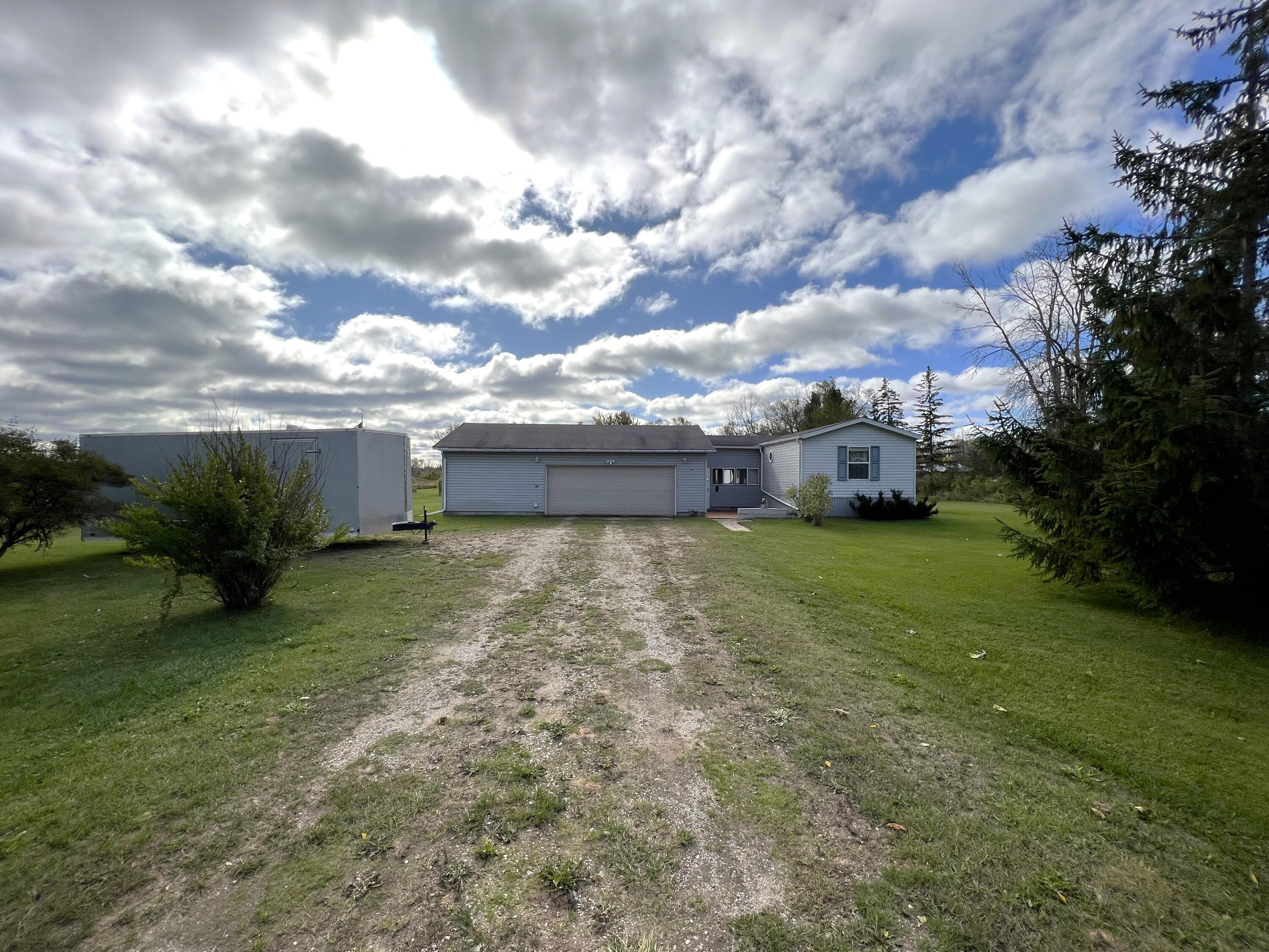 635 North Old Mackinaw Road Cheboygan, MI 49721 - Photo 22 of 33 Gallery Image 22