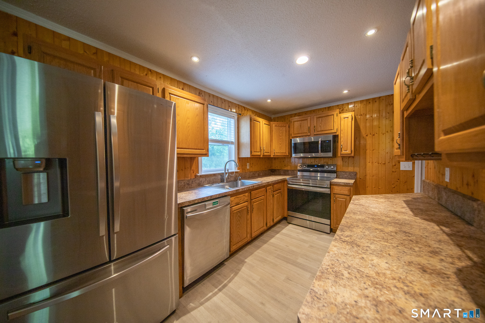 42 Bailey Woods Road Brooklyn, CT 06234 - Photo 13 of 27