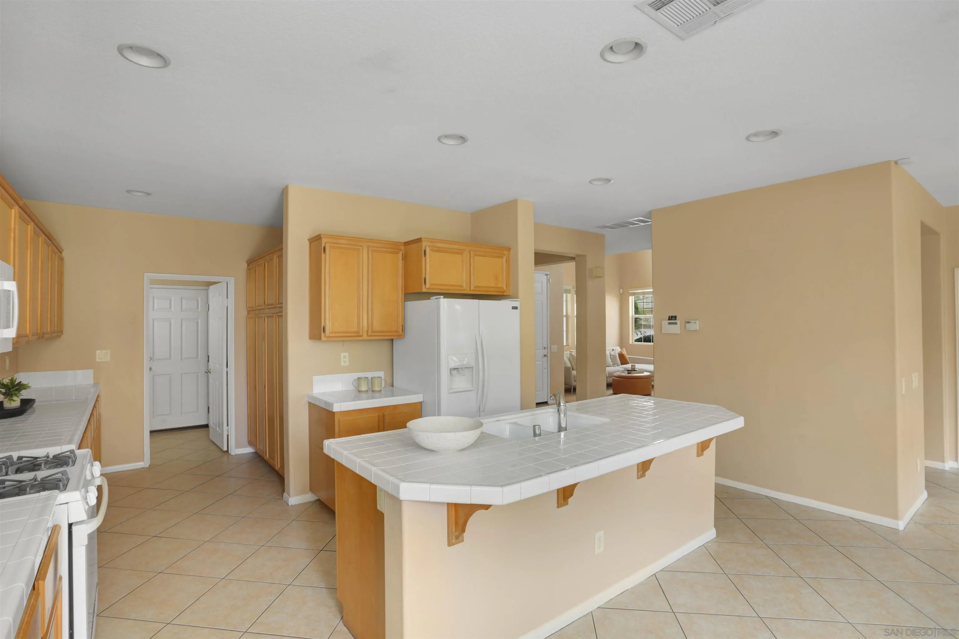 5180 Bluegrass Way Oceanside, CA 92057 - Photo 16 of 56
