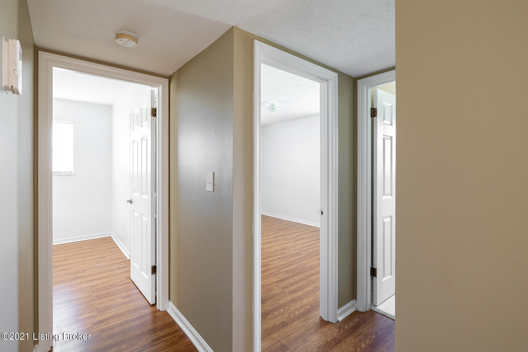 2701 Alps Road Louisville, KY 40216 - Photo 22 of 31 0222701 Alps Rd - INTERNET
