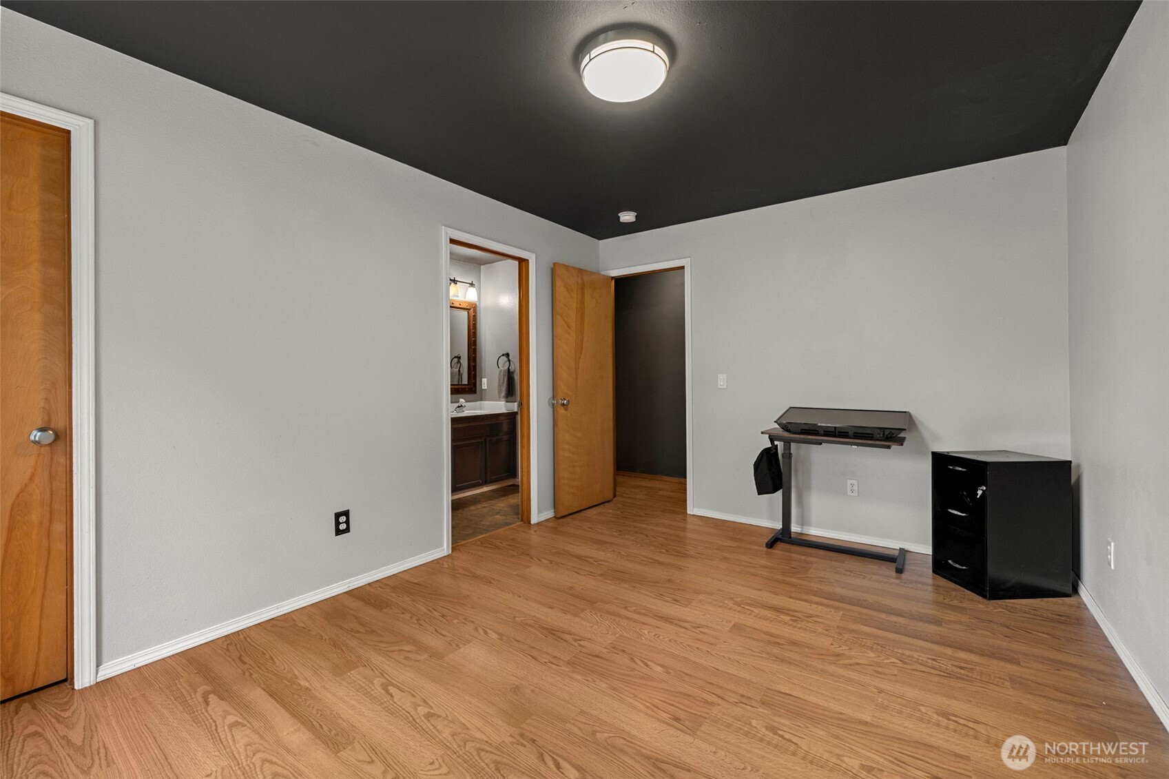 798 W Road Sedro-Woolley, WA 98284 - Photo 17 of 29