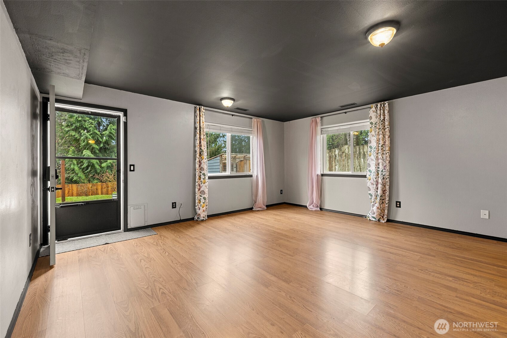 798 W Road Sedro-Woolley, WA 98284 - Photo 18 of 29