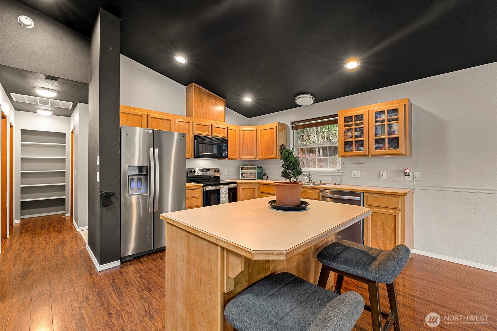 798 W Road Sedro-Woolley, WA 98284 - Photo 4 of 31