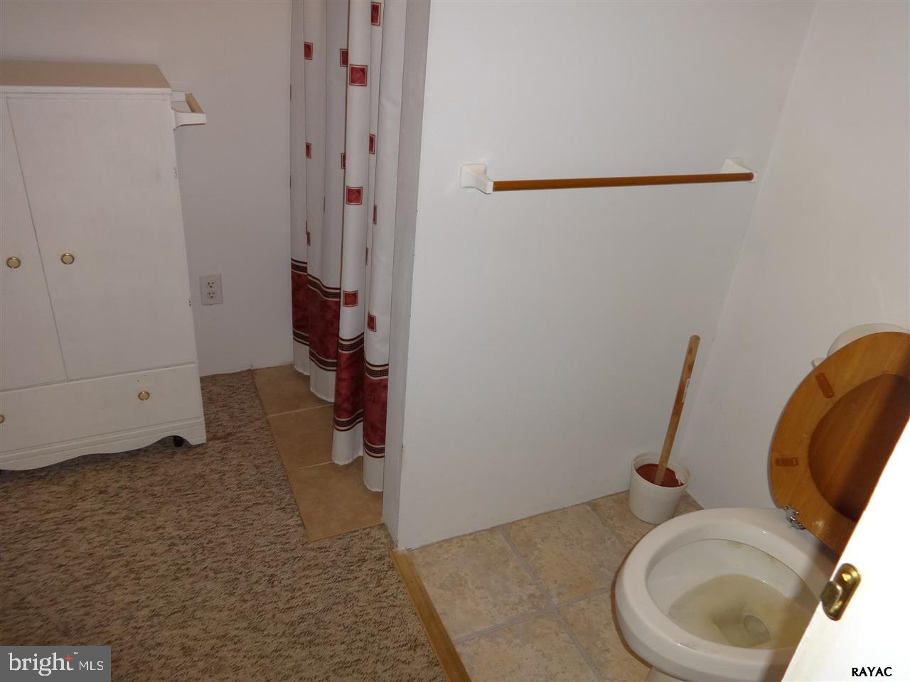 5774 Hanover Road Hanover, PA 17331 - Photo 14 of 31