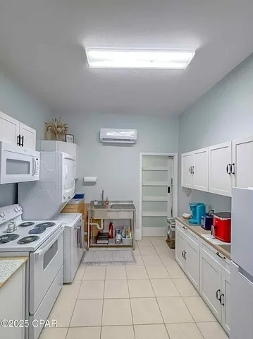 $475,000 | 242 North Comet Avenue, Panama City, FL 32404