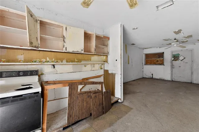 $255,000 | 5601 16th Street West, Bradenton, FL 34207