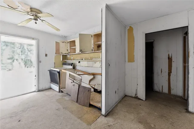 $255,000 | 5601 16th Street West, Bradenton, FL 34207