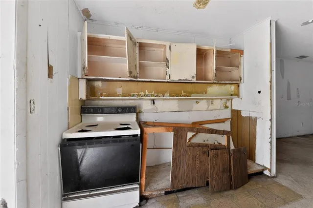 $255,000 | 5601 16th Street West, Bradenton, FL 34207