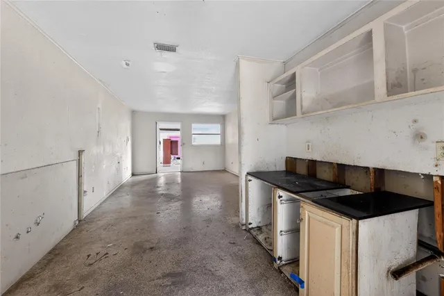 $255,000 | 5601 16th Street West, Bradenton, FL 34207