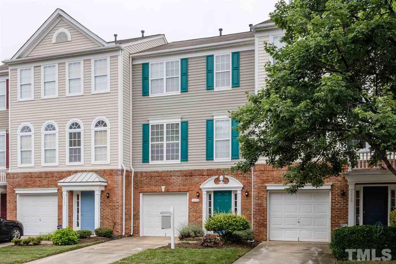 5522 Shady Crest Drive Raleigh, NC 27613 - Photo 2 of 25 front view of house with a yard