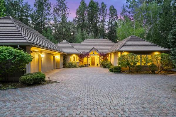 $1,025,000 | 60645 Taos, Bend, OR 97702