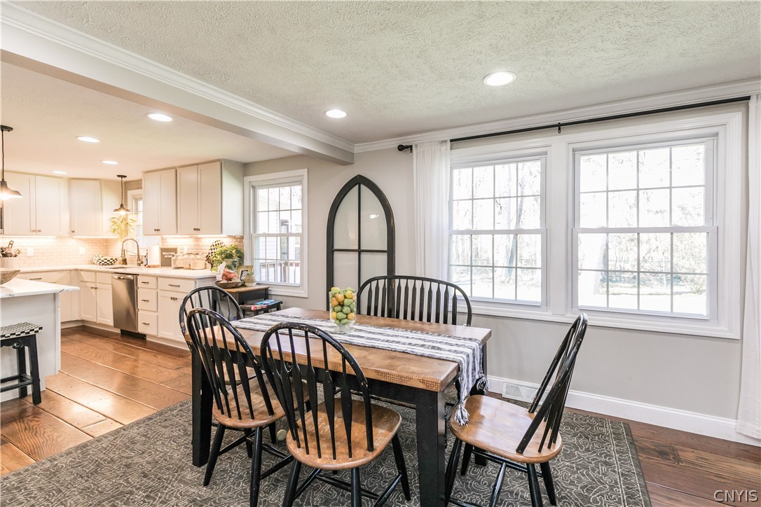 8037 Princess Path Liverpool, NY 13090 - Photo 15 of 48 Gallery Image 15