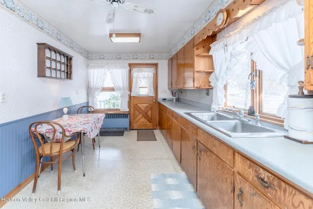 a kitchen with granite countertop lots of counter top space