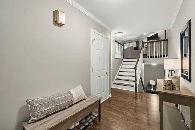 $289,000 | 679 Barlina Road, Crystal Lake, IL 60014