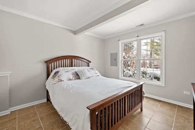 $289,000 | 679 Barlina Road, Crystal Lake, IL 60014