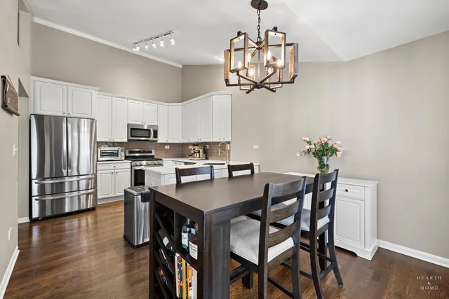 $289,000 | 679 Barlina Road, Crystal Lake, IL 60014