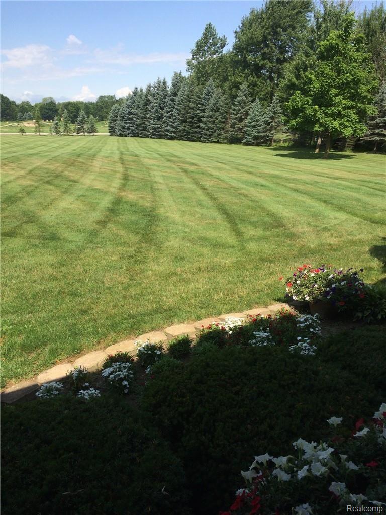 1297 Hessen Road Columbus, MI 48063 - Photo 22 of 24 IMG_0932.jpg