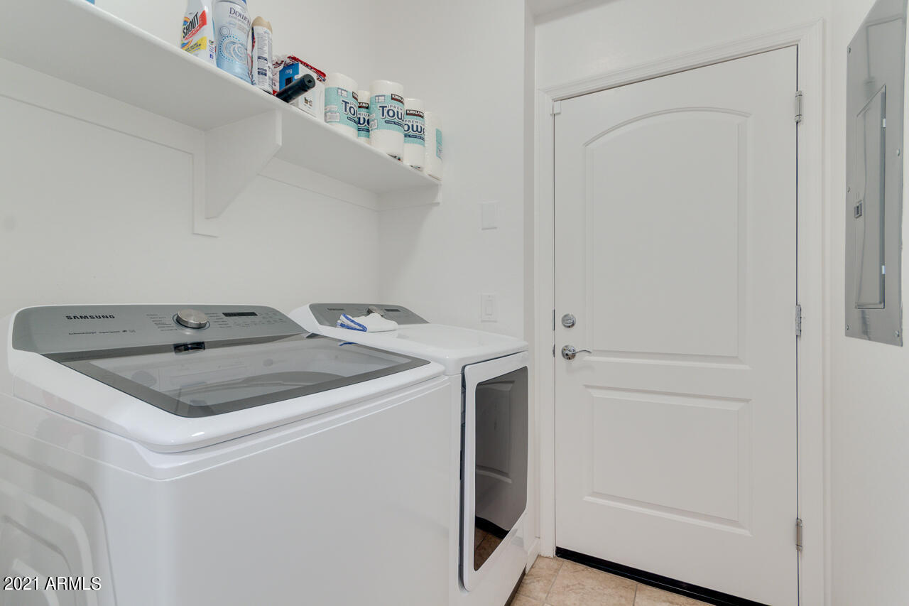 3900 East Baseline Road, Unit 135 Phoenix, AZ 85042 - Photo 17 of 19 a utility room with dryer and washer
