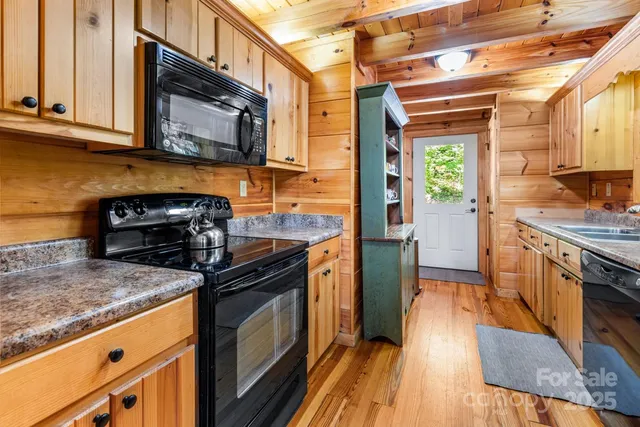 $1,445,000 | 26 Upper Ridge Road, Black Mountain, NC 28711