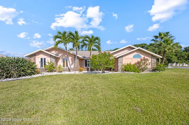 $695,000 | 162 River Walk Drive, Melbourne Beach, FL 32951