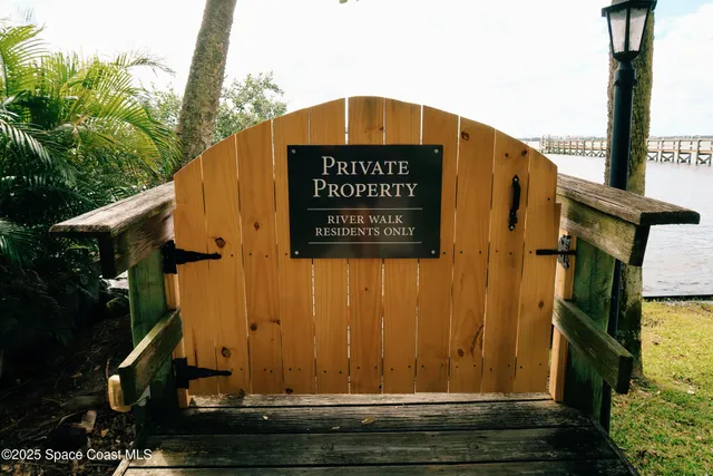 $695,000 | 162 River Walk Drive, Melbourne Beach, FL 32951