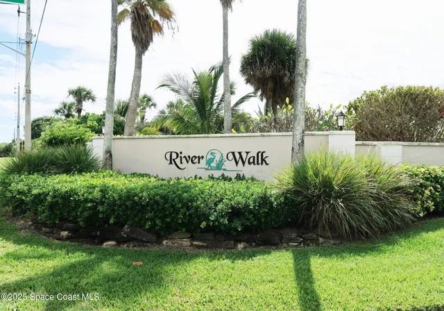 $695,000 | 162 River Walk Drive, Melbourne Beach, FL 32951