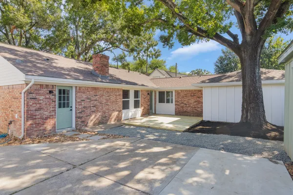 front view of house with a yard