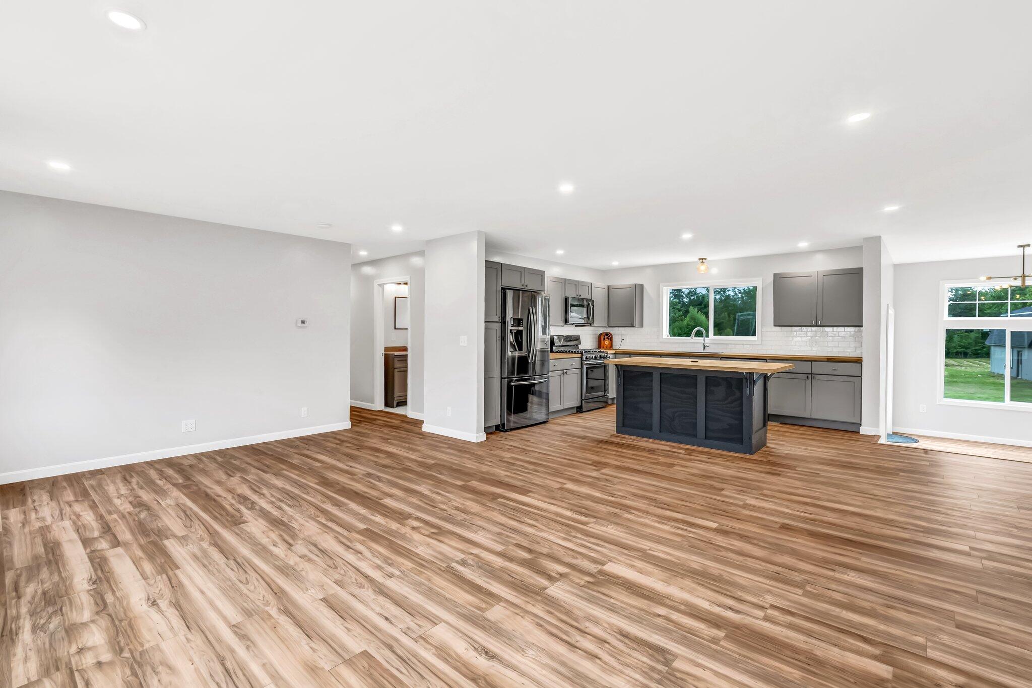 985 Main Road Eddington, ME 04428 - Photo 9 of 44 37-web-or-mls-985-main-rd