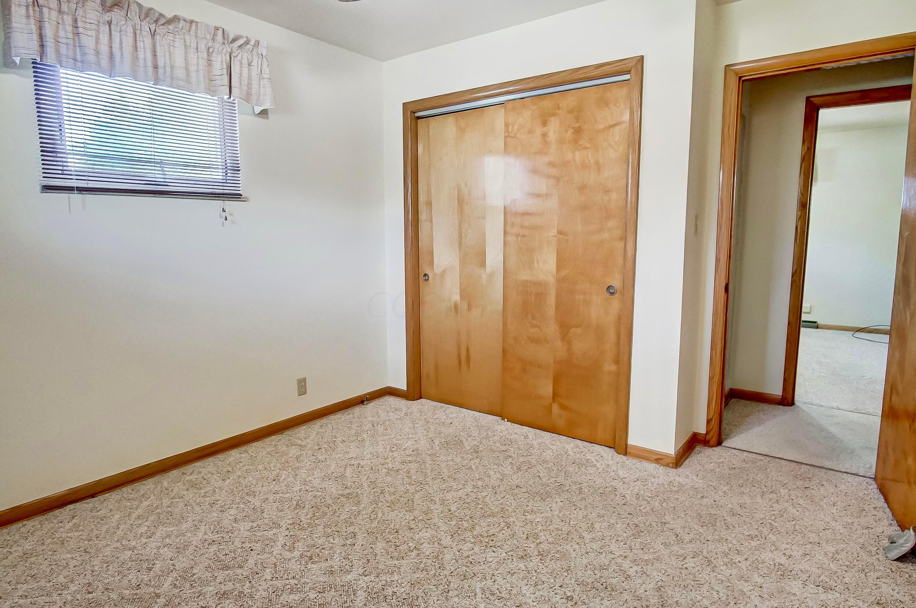910 Garden Road Zanesville, OH 43701 - Photo 26 of 61 IMG_2884
