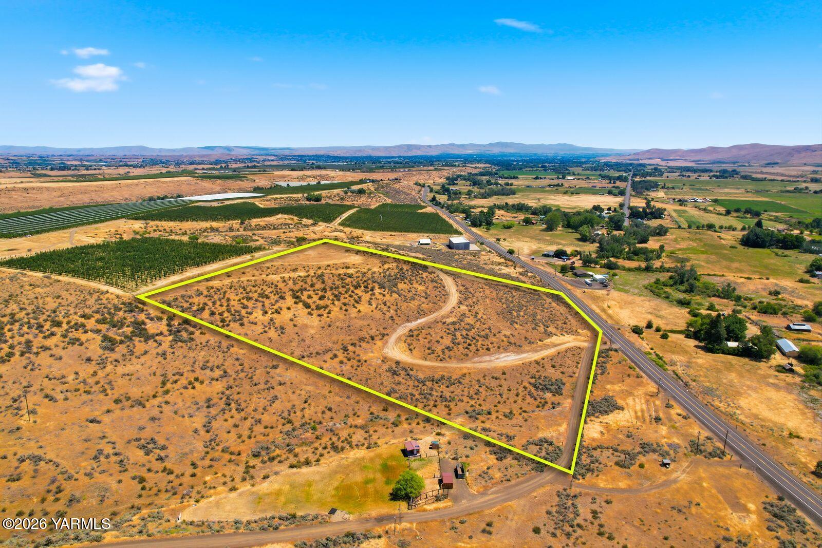 17011 Ahtanum Road Yakima, WA 98903 - Photo 15 of 16 15 Drone