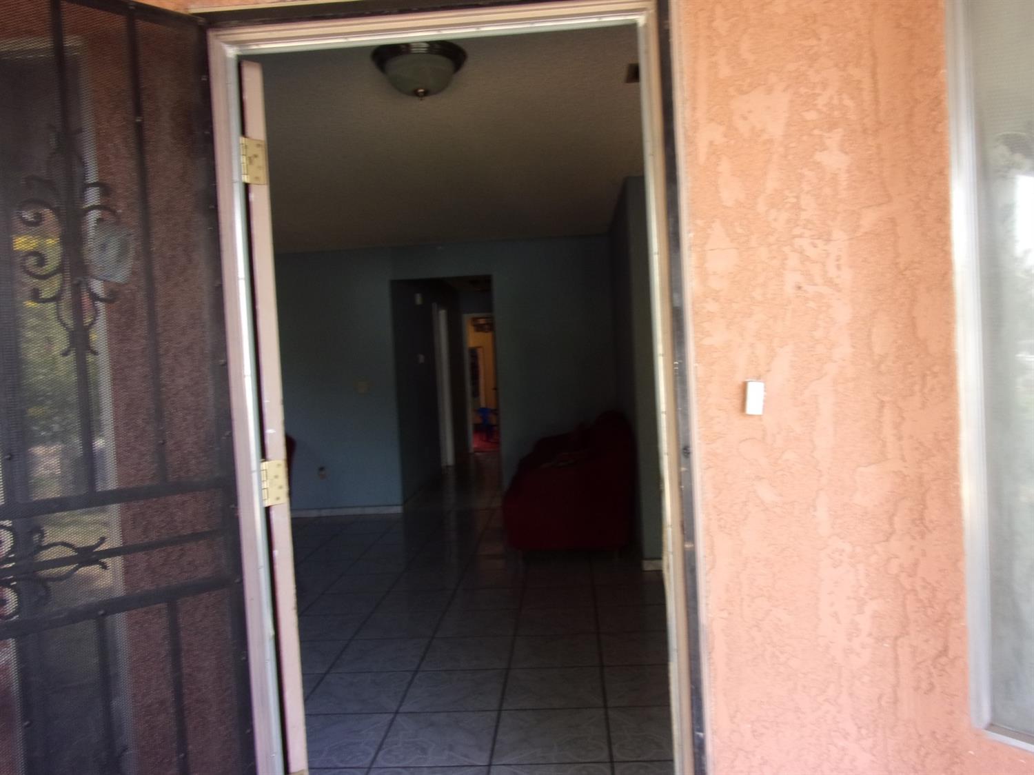 1147 East Santa Rosa Street Reedley, CA 93654 - Photo 6 of 35 Gallery Image 6