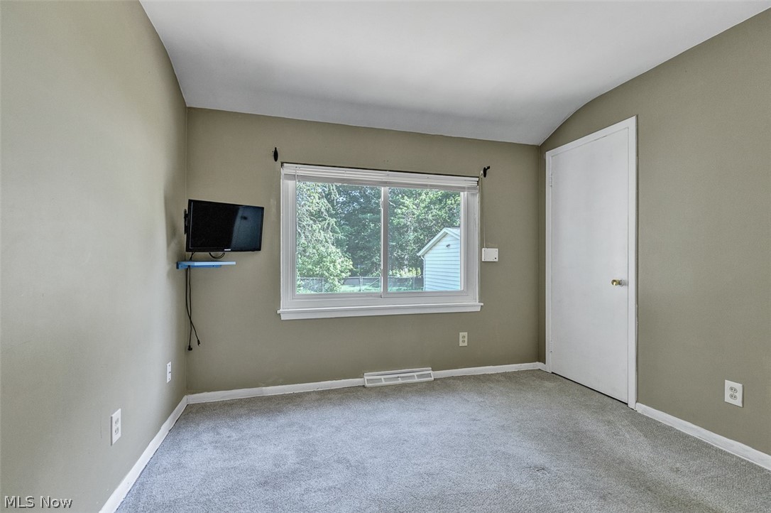 23954 Maple Ridge Road North Olmsted, OH 44070 - Photo 16 of 31