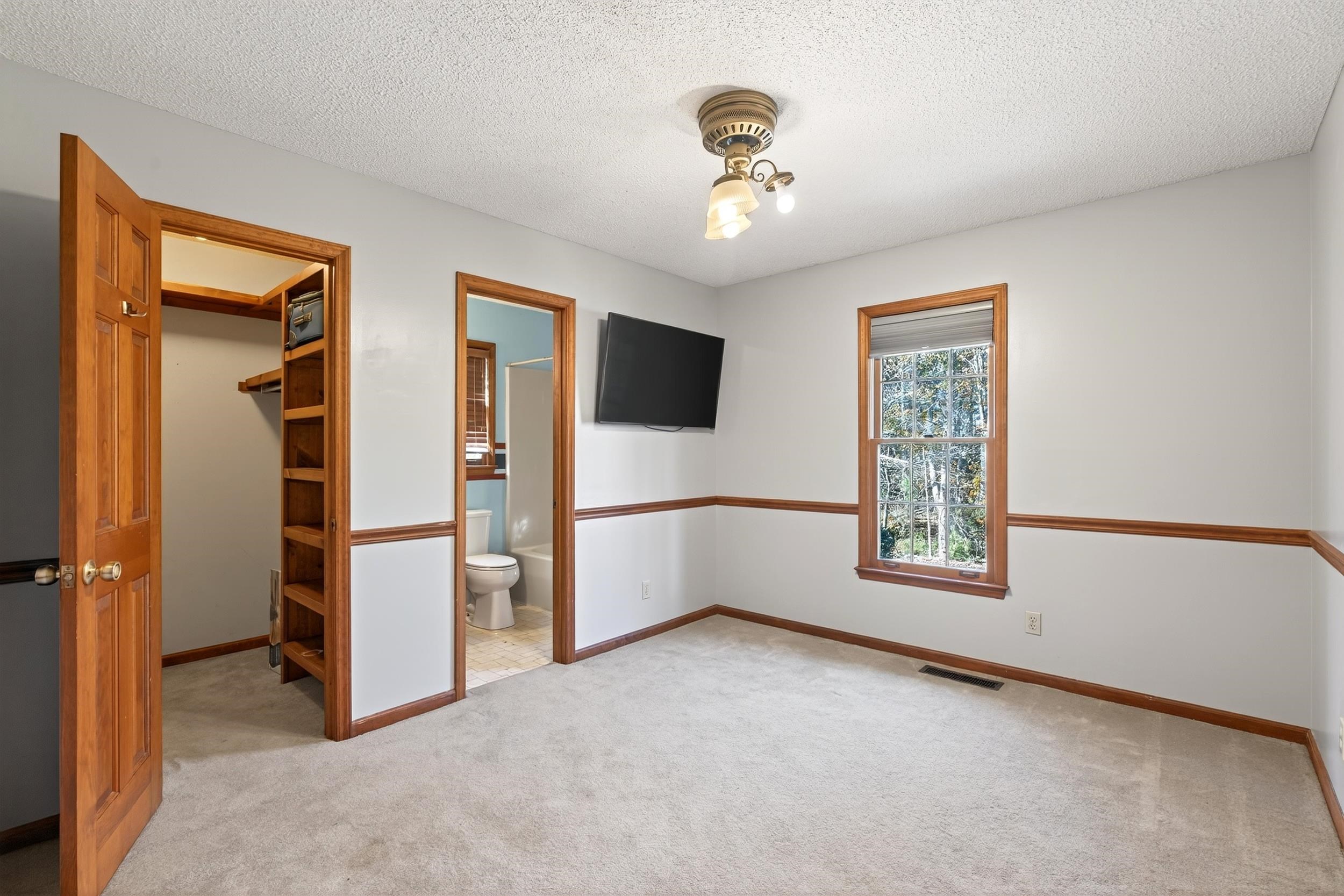 112 Sheraton Loop Gaffney, SC 29341 - Photo 20 of 45 Downstairs Ensuite Bedroom
