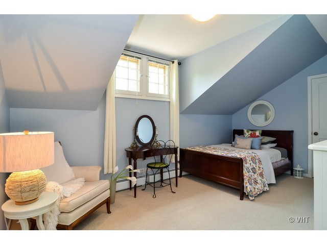 116 Berry Parkway Park Ridge, IL 60068 - Photo 10 of 18
