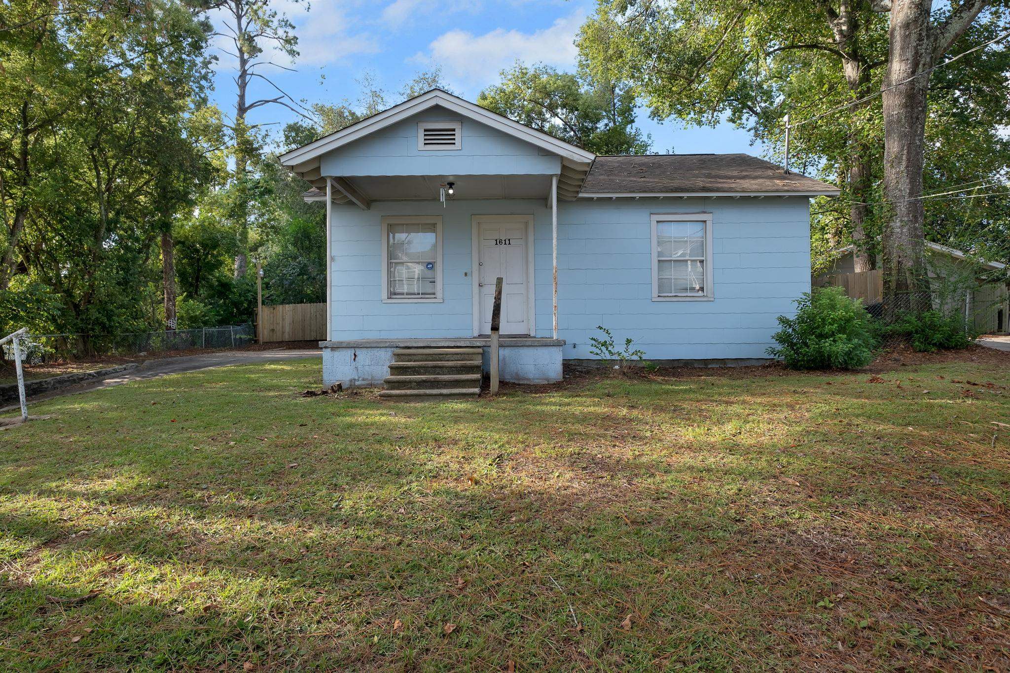1611 Jackson Bluff Road Tallahassee, FL 32304 - Photo 2 of 22 Gallery Image 2