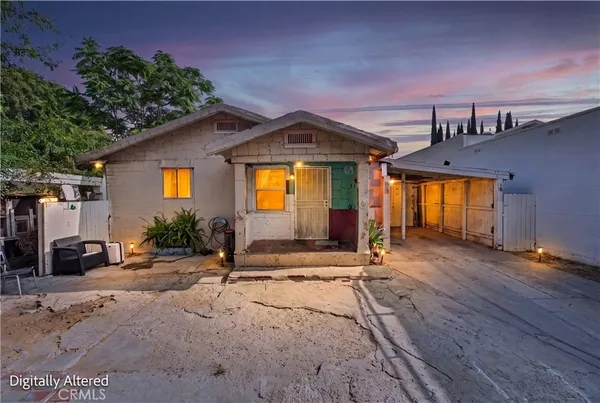 $850,000 | 4123 Chevy Chase Drive, Los Angeles, CA 90039