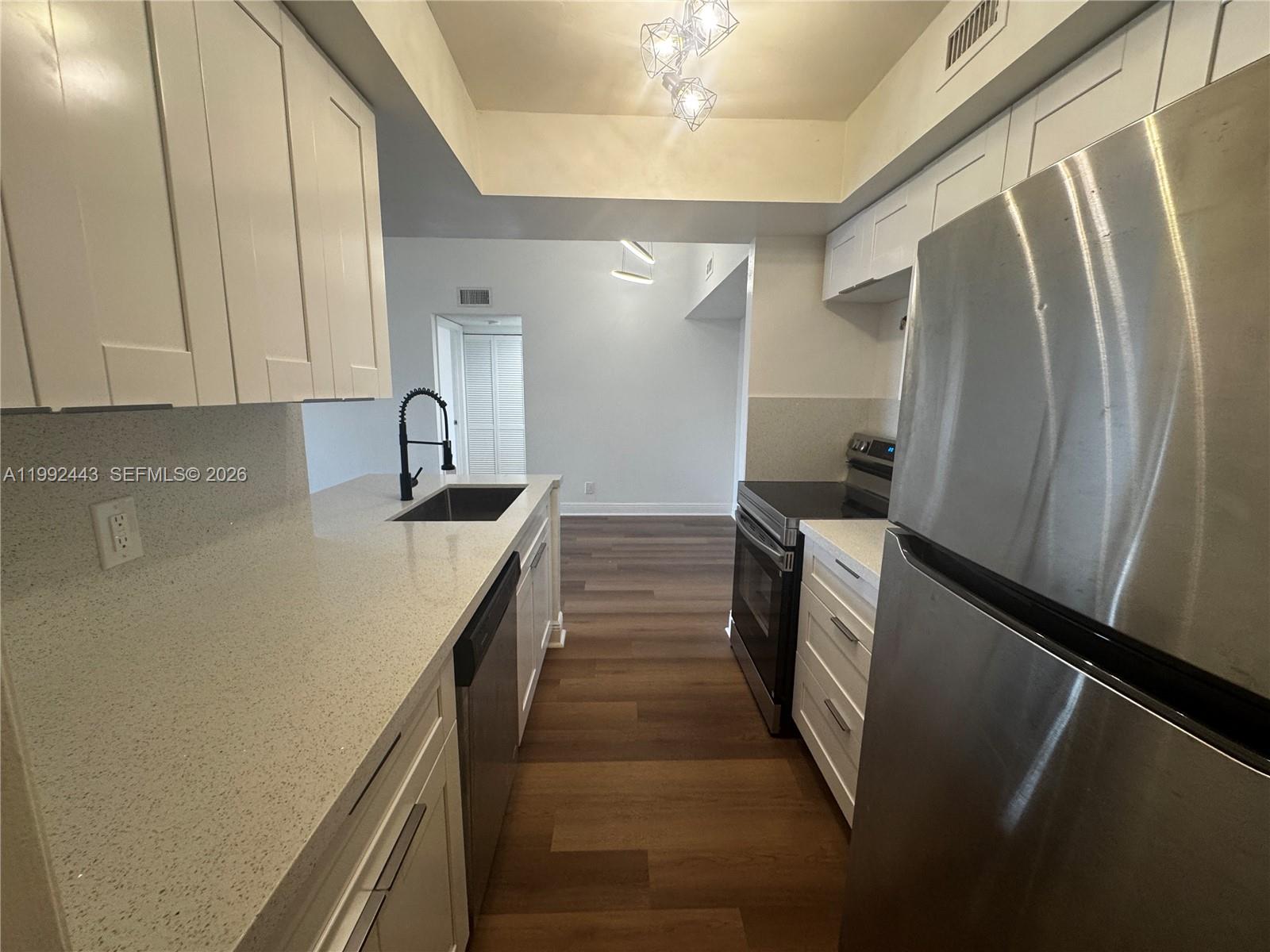 5720 Rock Island Road, Unit 399 Tamarac, FL 33319 - Photo 2 of 37