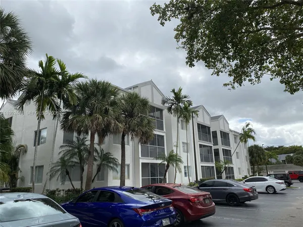 $2,300 | 5720 Rock Island Road, Unit 399, Tamarac, FL 33319