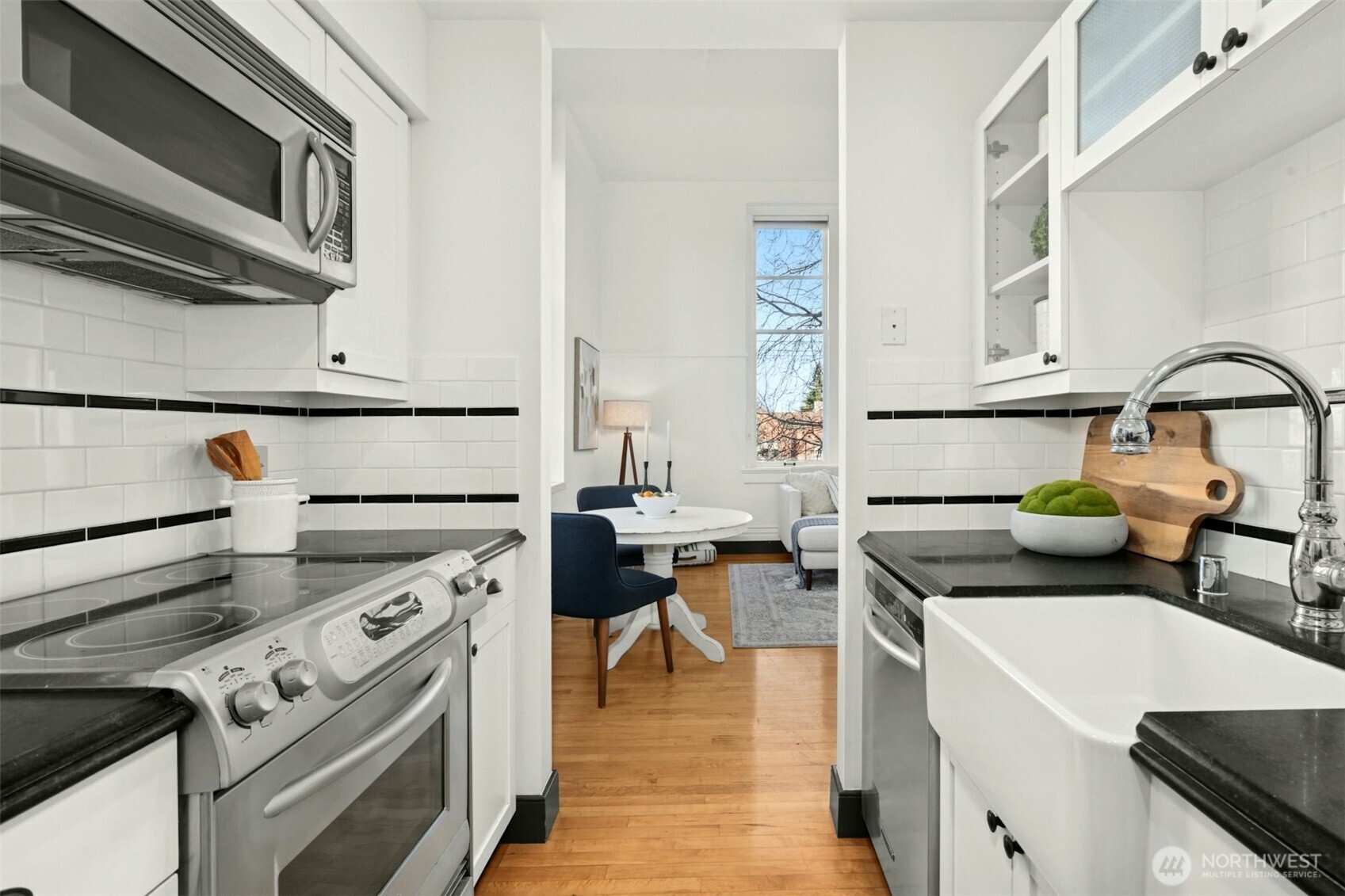 201 Galer Street, Unit 442 Seattle, WA 98109 - Photo 19 of 40