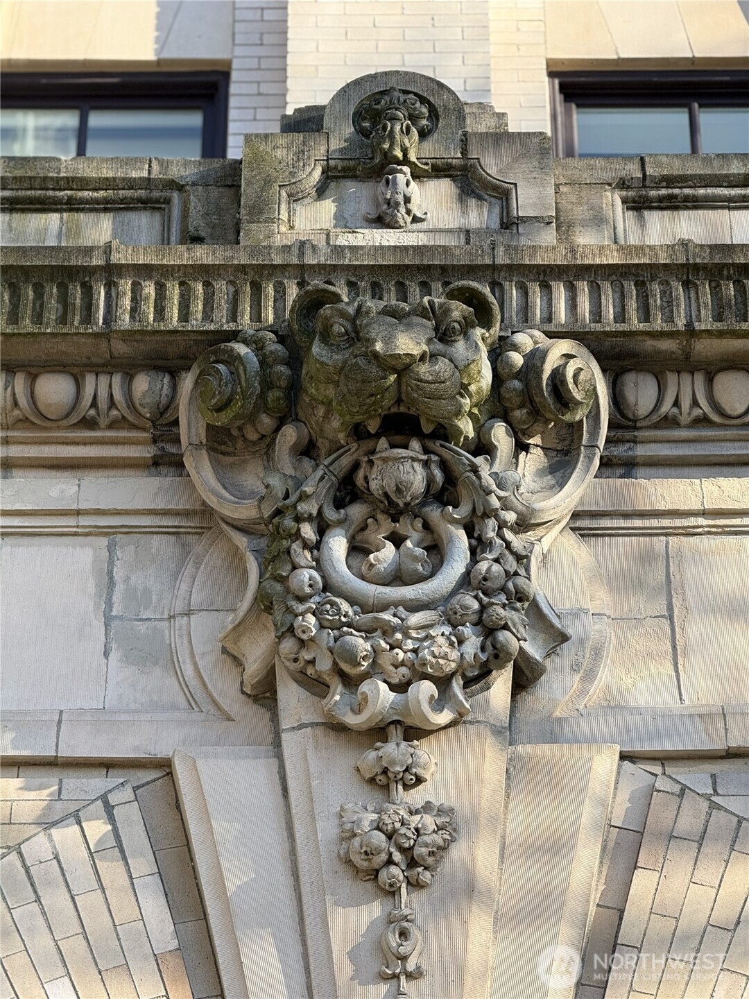 201 Galer Street, Unit 442 Seattle, WA 98109 - Photo 34 of 40